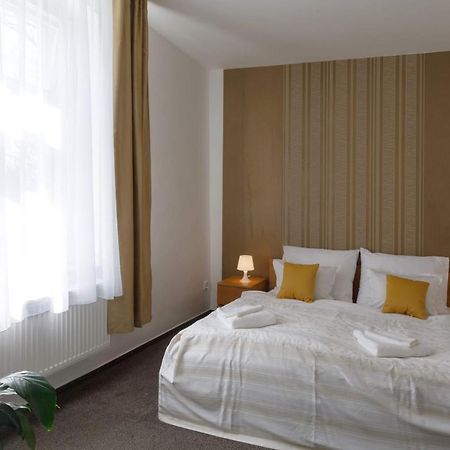 Litvan Sunset Apartments Ceske Budejovice Luaran gambar