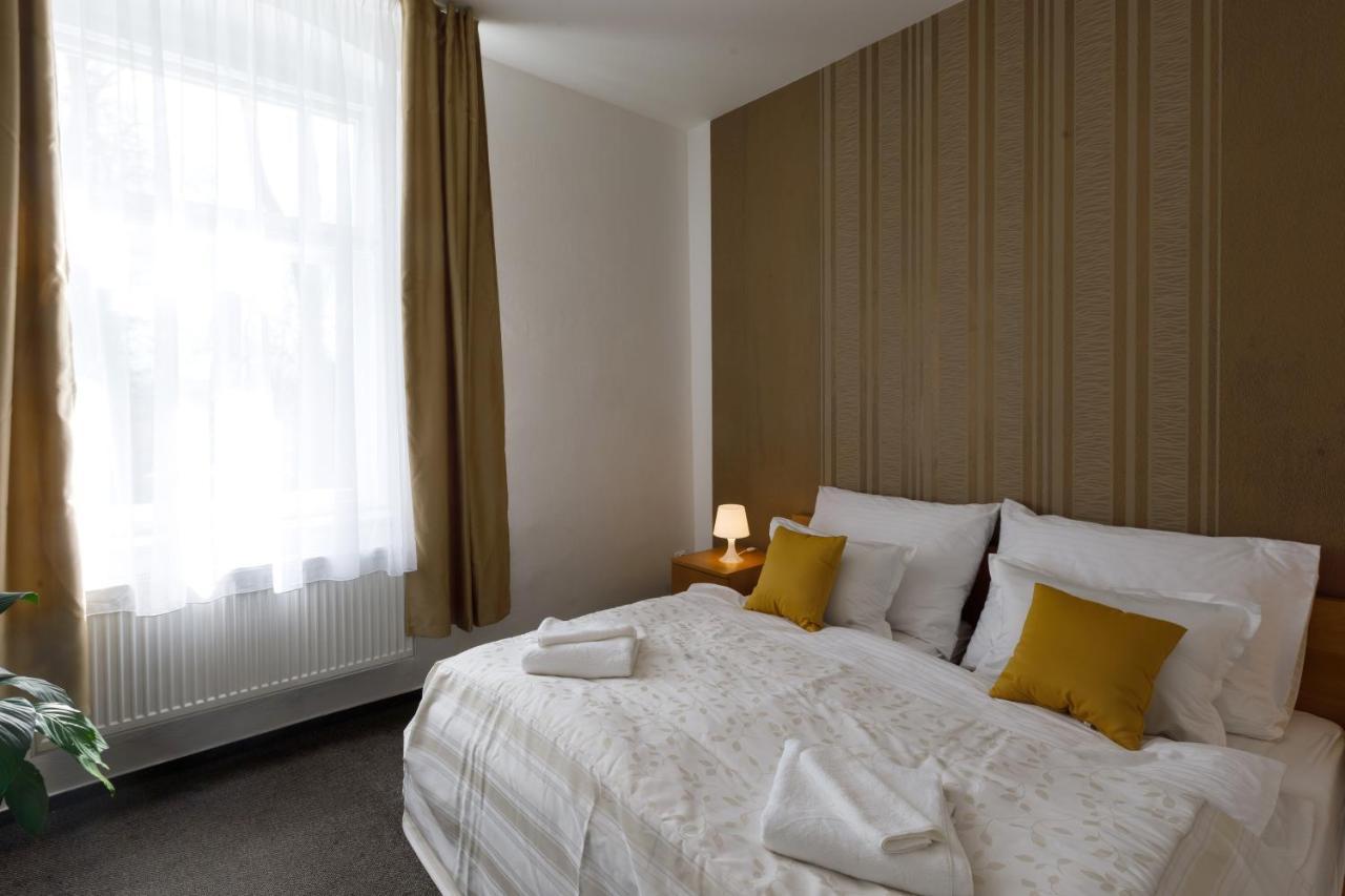 Litvan Sunset Apartments Ceske Budejovice Luaran gambar